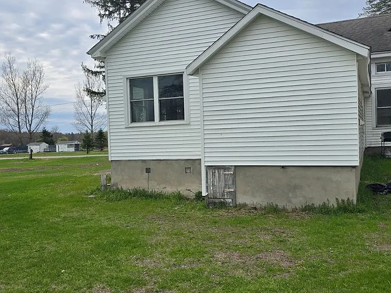 3246 Haskins Rd — Photo 8