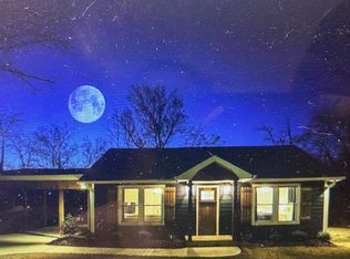 656 E 2nd St, Blue Ridge, GA 30513