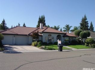 916 Bogarin Ln, Ripon, CA 95366