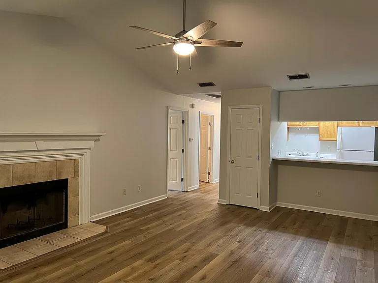 1238 Cross Creek Cir #2 — Photo 6