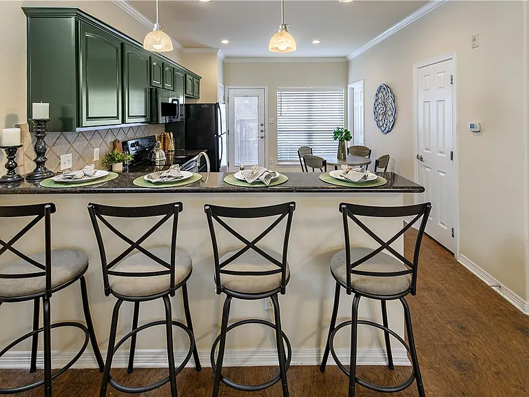 305 Holleman Dr E #102 — Photo 8