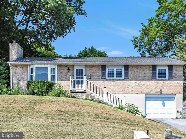 5 Pear St, Annville, PA 17003