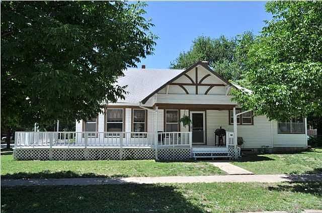 1st image of 311 N Chautauqua Ave