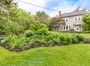 12 Prospect St, Great Barrington, MA 01230