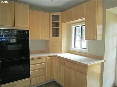 4th image of 11010 NW 36th Ave