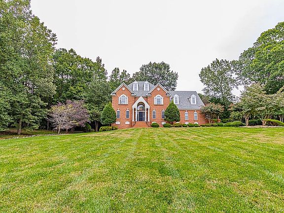 2nd image of 15712 Chesdin Point Dr