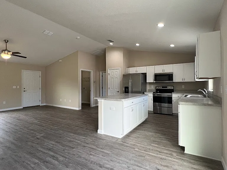 13669 SW 113th Pl — Photo 13