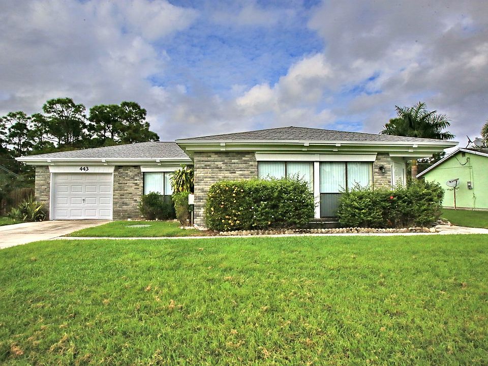 1st image of 443 SW Lakehurst Dr