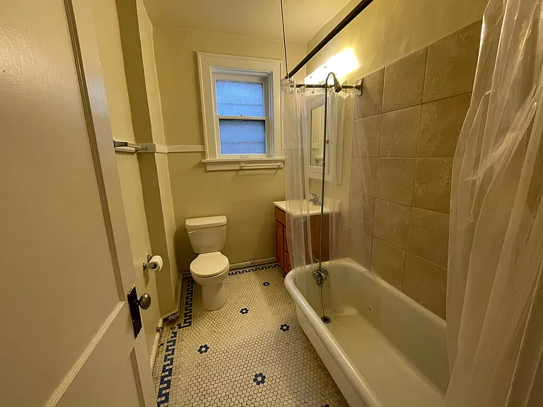 6817 Kingsbury Blvd — Photo 12