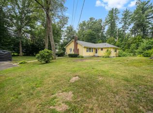 27 Elizabeth St, Granby, CT 06035