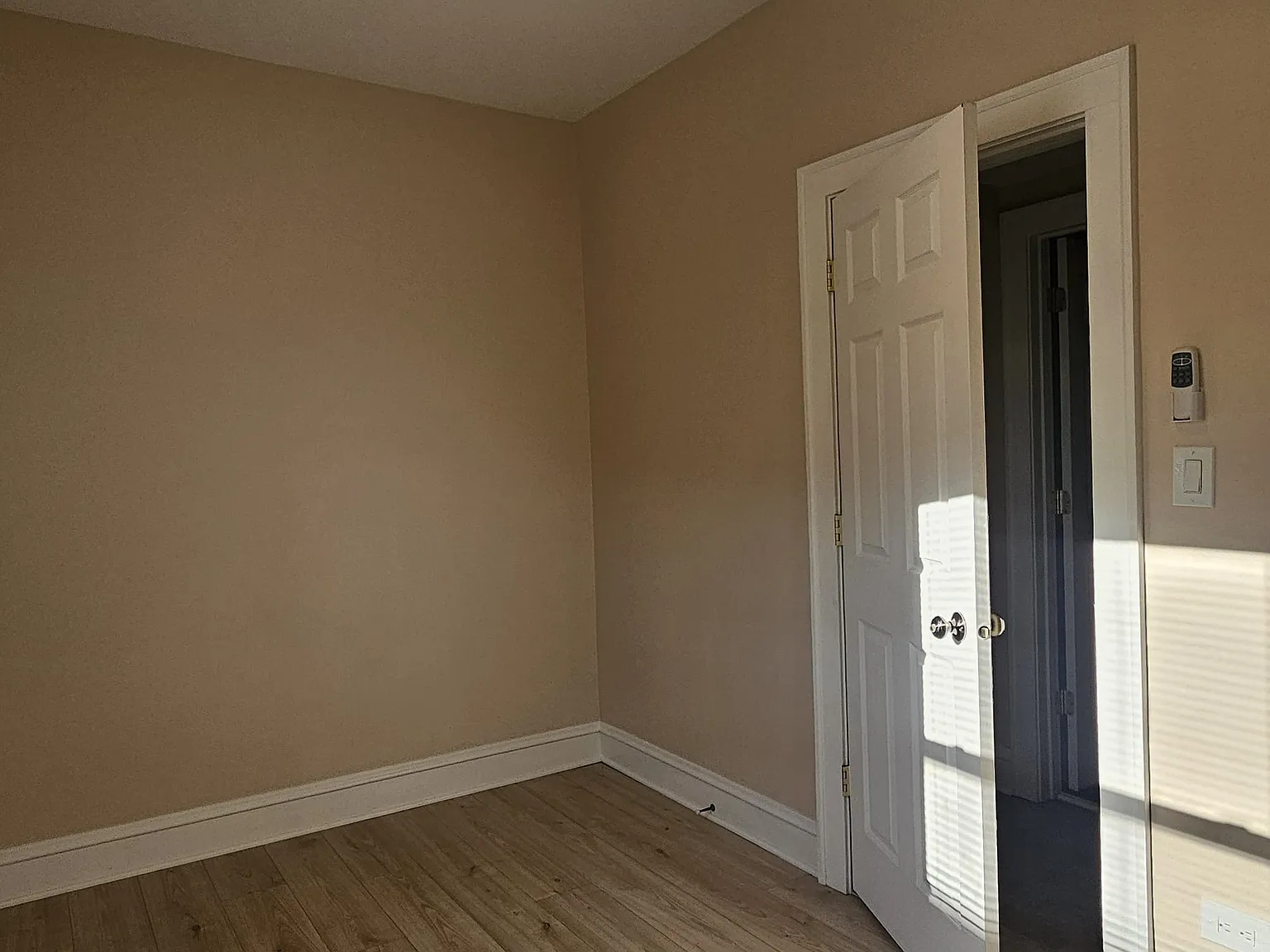 2 bed, 1000 sqft, $1,700 — Photo 4