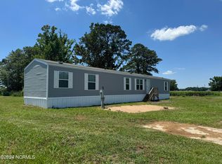 2378 Sis Mills Rd, Grimesland, NC 27837