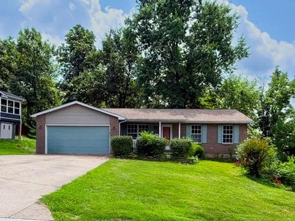 822 Sheraton Ln, Herculaneum, MO 63048