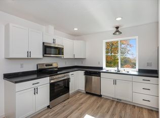 214 W Owatonna St #1, Duluth, MN 55803