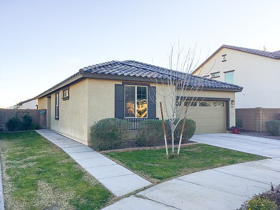 2nd image of 21055 E Creekside Dr
