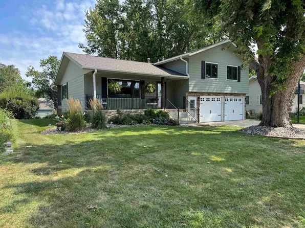 601 SW Iowa St, Orange City, IA 51041