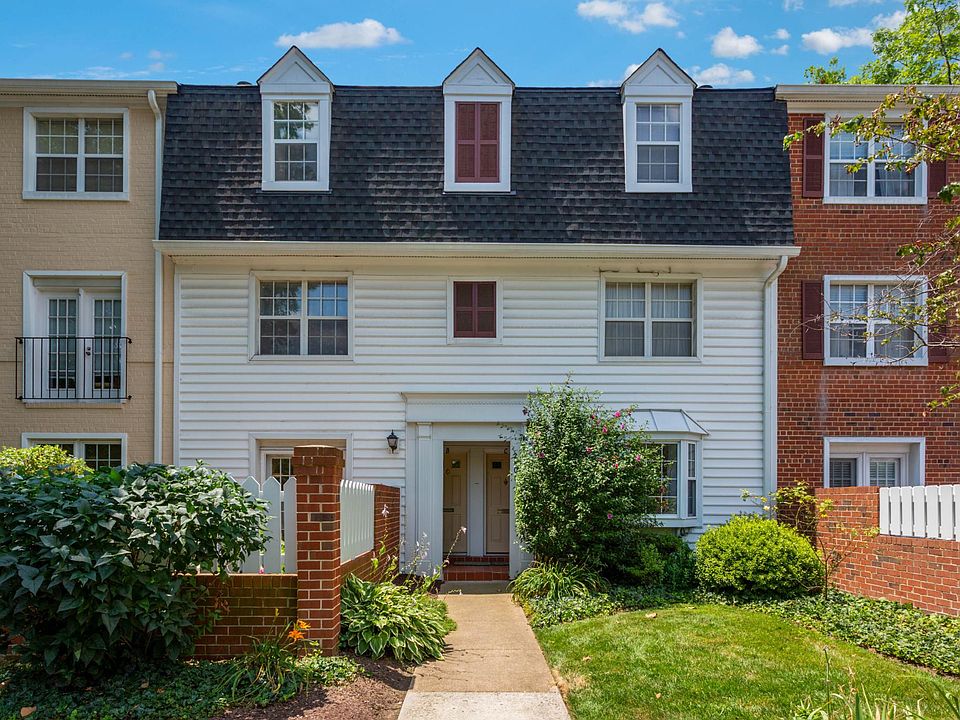 Welcome to 2806 S Wakefield Street