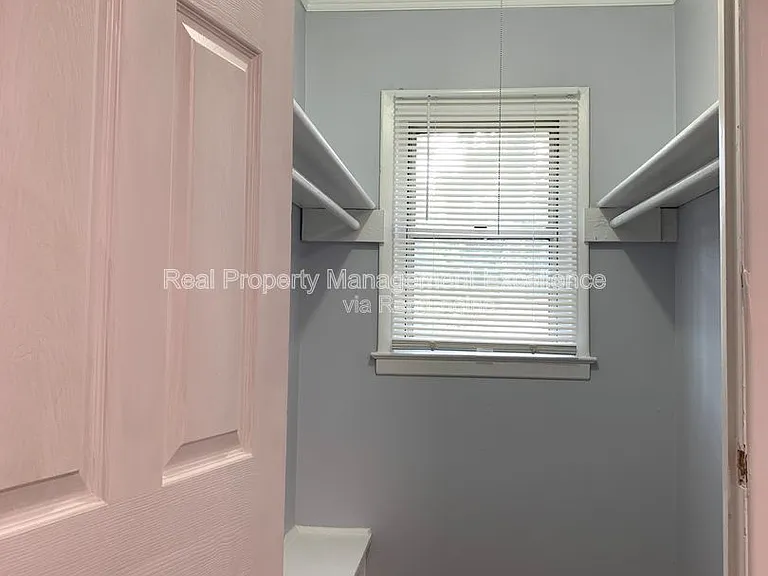 1136 Gorman St #C — Photo 11