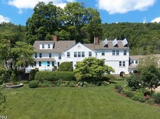 60 Gun Mill Rd, Bloomfield, CT 06002