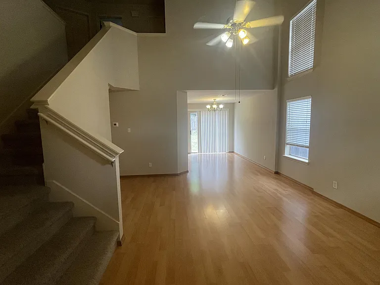 9236 Vigen Cir — Photo 5