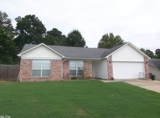 1918 Auburn Hills Dr, Benton, AR 72015