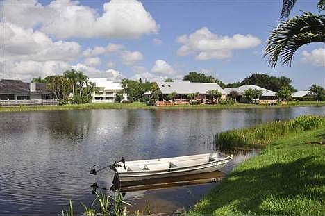 3rd image of 10716 SE Seabreeze Ct