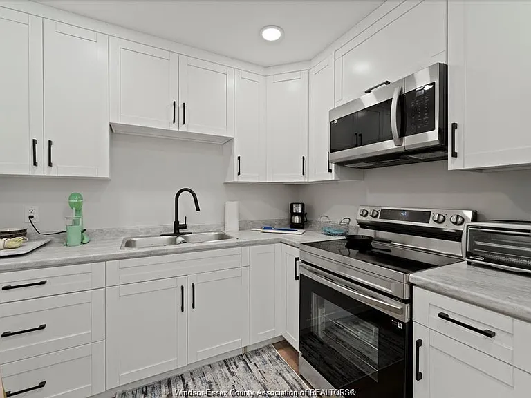 1855 Meldrum Rd #3 — Photo 4