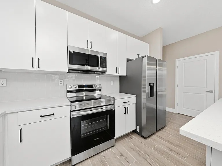 2105 Broome St — Photo 11