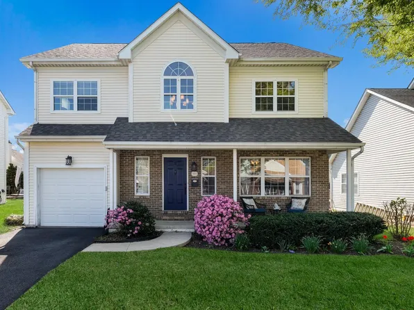 1920 Armstrong Ave, Morton, PA 19070
