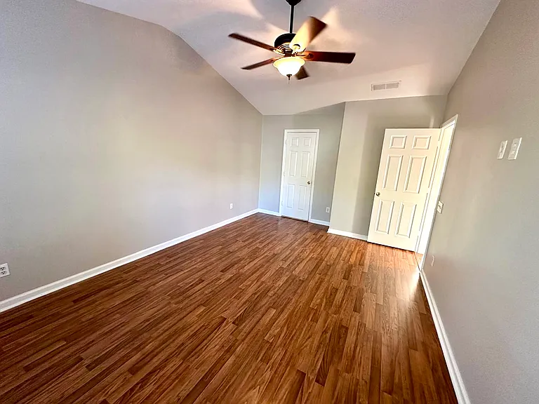 2125 McKenzie Creek Dr — Photo 16