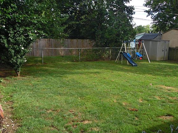 2nd image of 1554 Marabar Dr