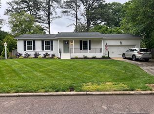 5004 Stonehill Dr, Raleigh, NC 27609