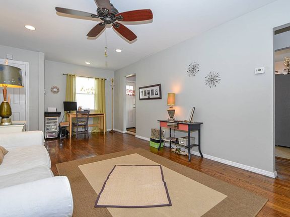 4th image of 25 Richard Ave