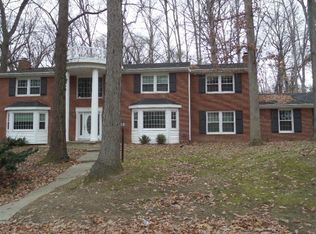 52 Shorewood Dr S, Danville, IL