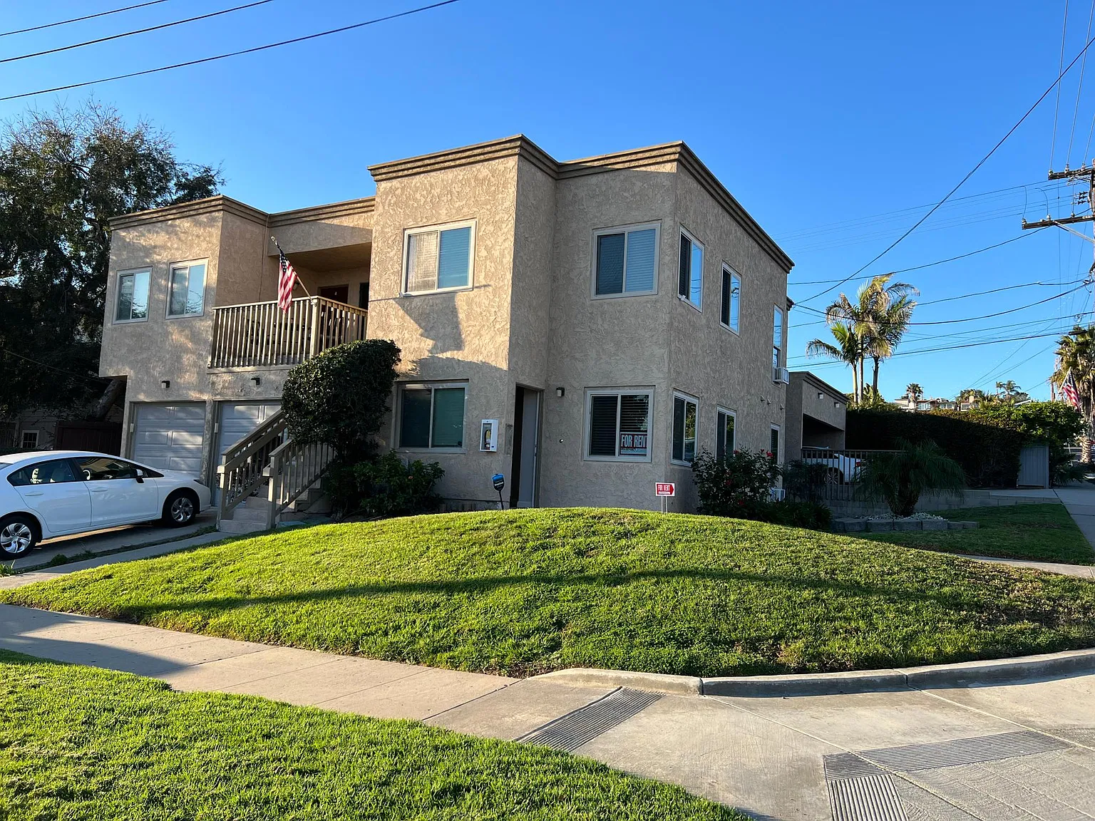 2 bed, 800 sqft, $4,300 — Photo 2