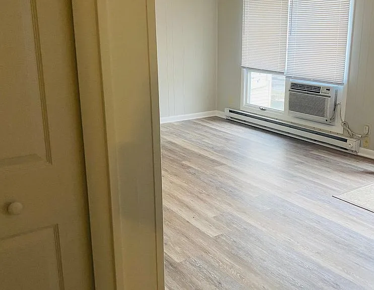 1214 N Grant St — Photo 6