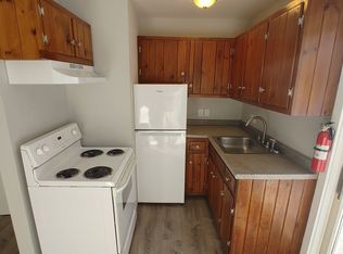 176 Augusta Rd APT 2, Belgrade, ME 04917