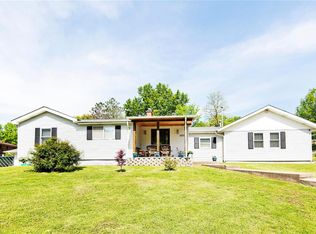 4444 Theiss Rd, Saint Louis, MO 63128