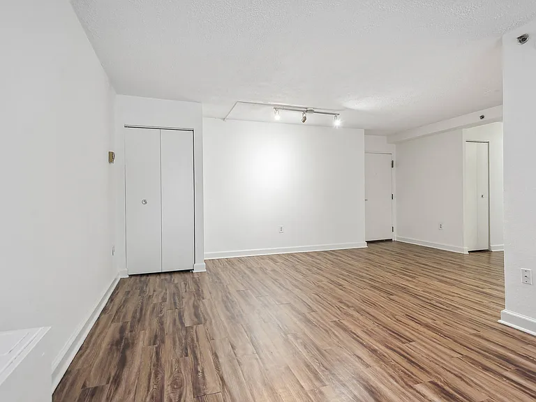 Broadstone Van Dorn — Photo 29
