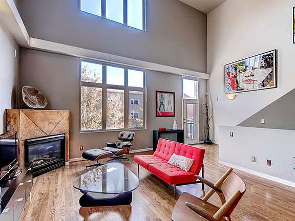 5th image of 220 N Roslyn St #110