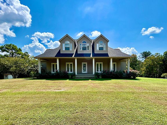 2nd image of 291 Forest Ridge Cir