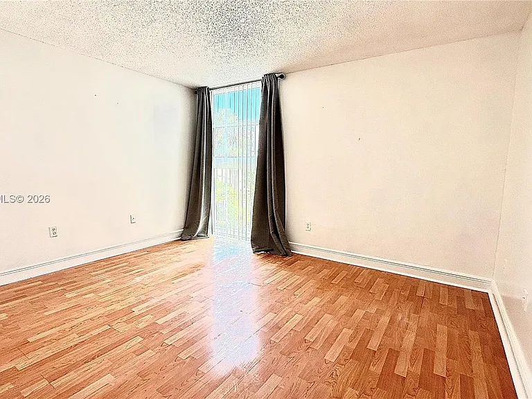 1035 West Ave #306 — Photo 10