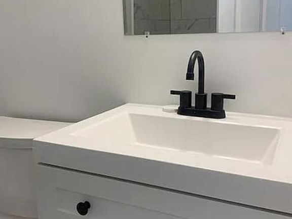 2nd image of 648 Washington St #11A