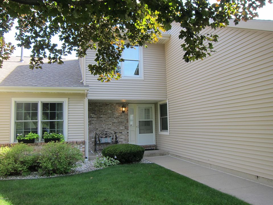 1st image of 3774 Woodbridge Ln