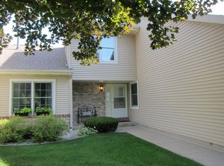 3774 Woodbridge Ln, Portage, MI 49024