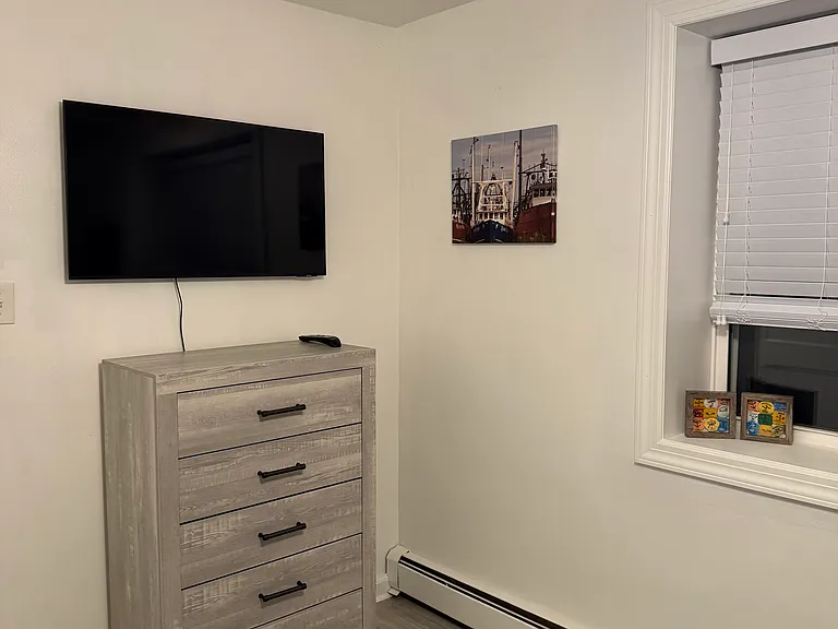 3401 Ocean Ave #9 — Photo 11