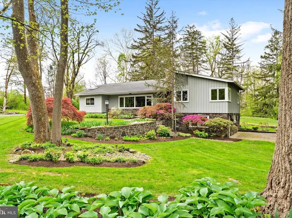 6783 Chapel Rd, New Hope, PA 18938