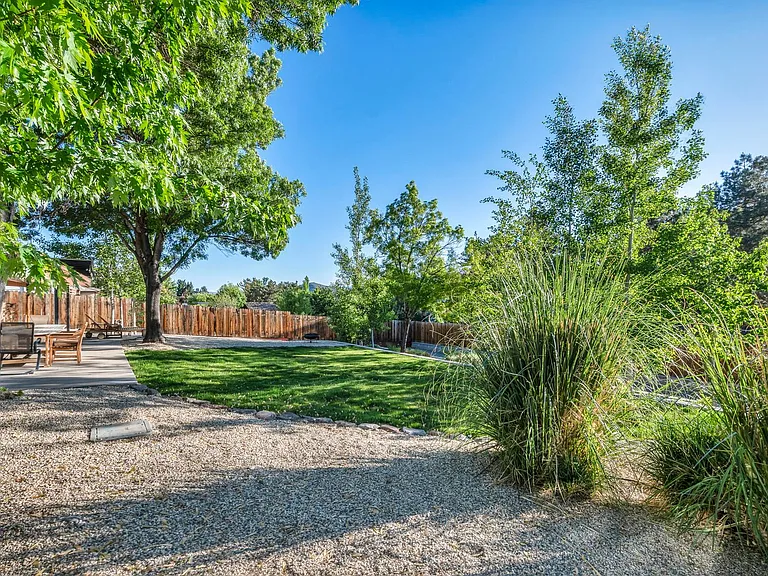 2655 Parkway Dr — Photo 39