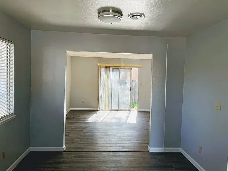 2 bed, 1.0 bath, 945 sqft, $1,775 — Photo 3