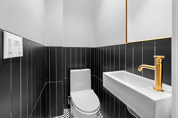 Rented by Joel Scharf, LREB | media 7